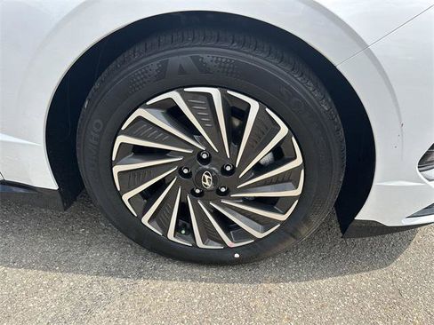 New 2025 Hyundai Sonata SEL image 12