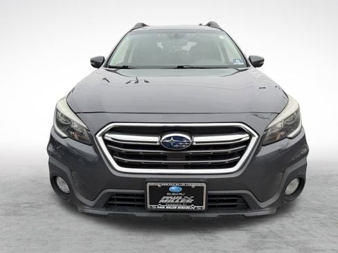 Used 2019 Subaru Outback 2.5i Premium image 2