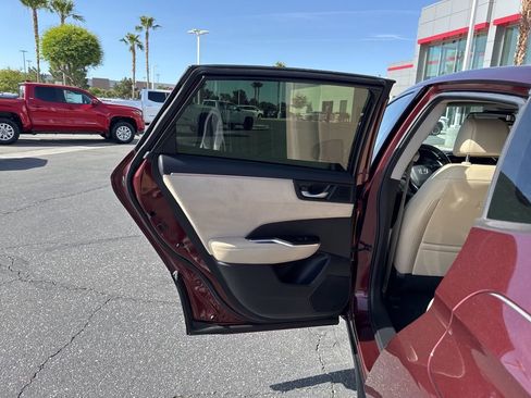 Used 2020 Honda Clarity Touring image 16