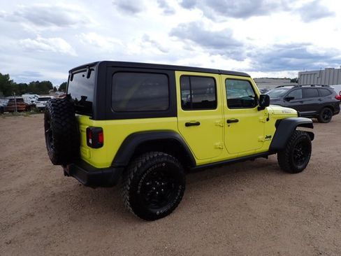 Used 2023 Jeep Wrangler Unlimited w/ Cold Weather Group AWD/4WD image 4