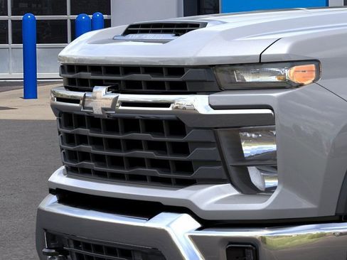 New 2026 Chevrolet Silverado 3500 LT AWD/4WD image 14