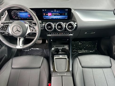 Used 2026 Mercedes-Benz GLA 250 image 16