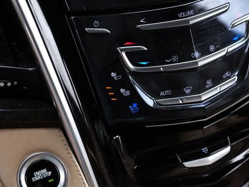 Used 2019 Cadillac Escalade Platinum AWD/4WD image 21