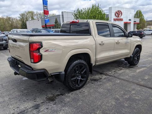 Used 2024 Chevrolet Colorado Z71 w/ Z71 Convenience Package 2 image 4