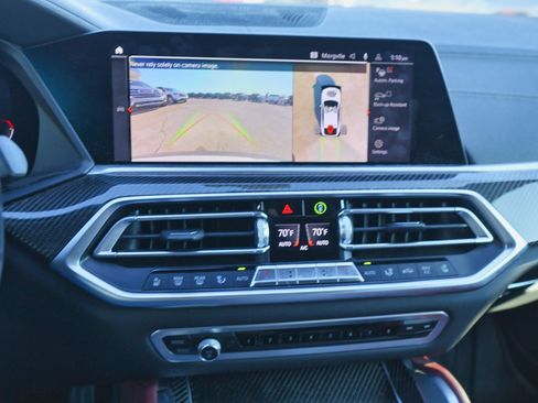 Used 2021 BMW X6 M50i w/ Executive Package image 16