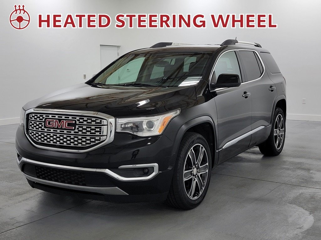 Used 2018 GMC Acadia Denali w/ Technology Package FWD image 4
