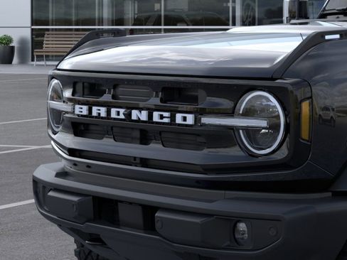 New 2026 Ford Bronco Outer Banks w/ Sasquatch Package AWD/4WD image 44