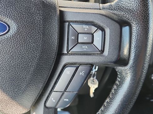 Used 2015 Ford F150 XLT w/ Equipment Group 302A Luxury AWD/4WD image 15