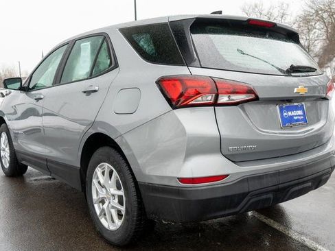 Used 2023 Chevrolet Equinox LS image 8