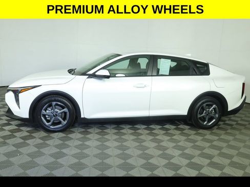 Used 2025 Kia K4 FWD image 4