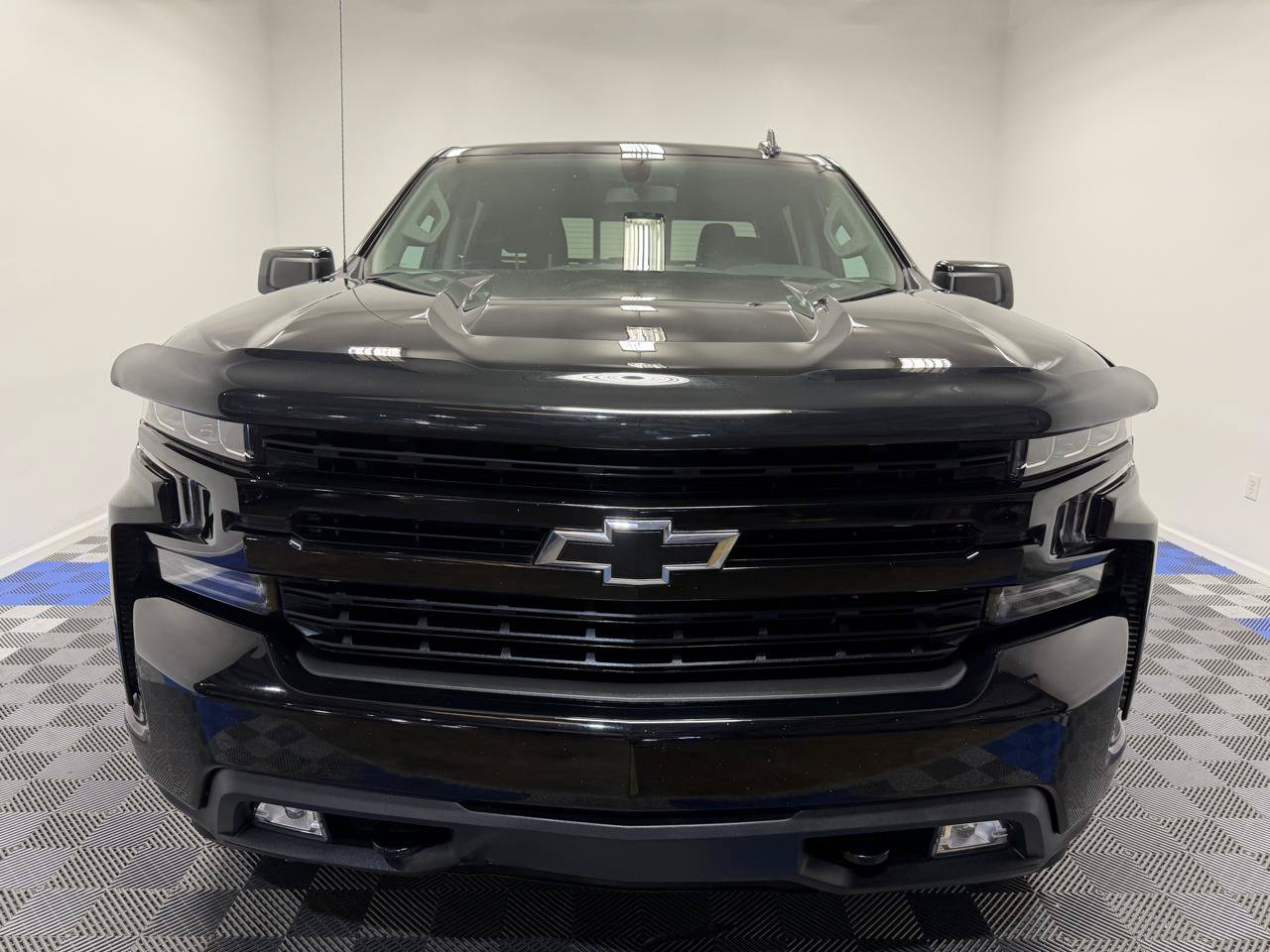Used 2019 Chevrolet Silverado 1500 RST w/ All-Star Edition AWD/4WD image 2