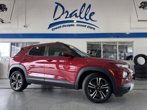 Used 2021 Chevrolet TrailBlazer LT w/ Driver Confidence Package FWD image 1