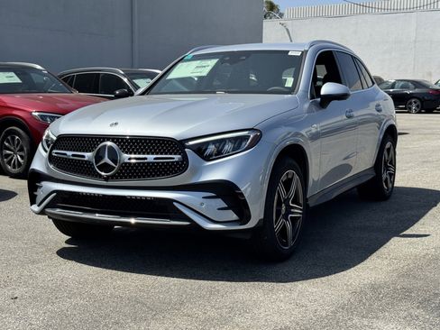 New 2025 Mercedes-Benz GLC 350e 4MATIC image 6