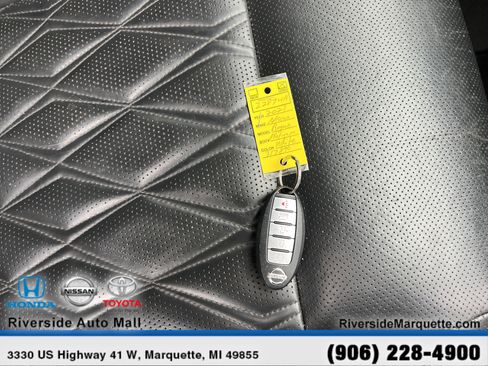 Used 2021 Nissan Rogue Platinum image 27