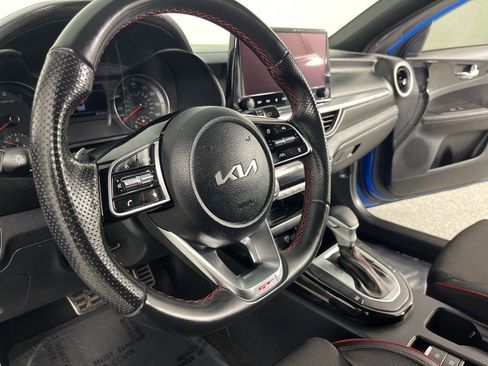 Used 2022 Kia Forte GT w/ GT Technology Package FWD image 13