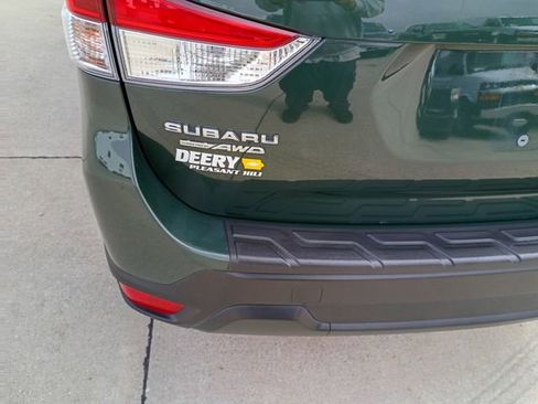Used 2023 Subaru Forester Premium image 13