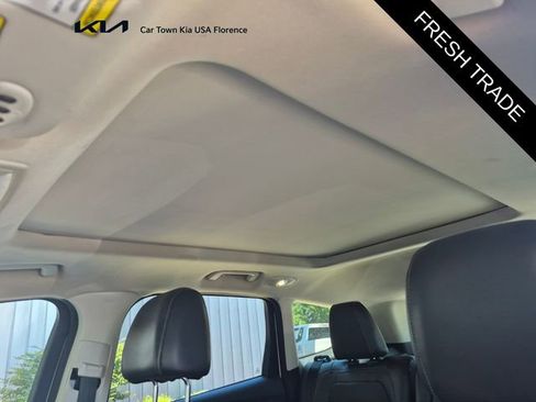 Used 2017 Ford Escape Titanium AWD/4WD image 12