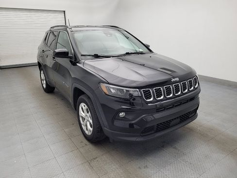 Used 2024 Jeep Compass Latitude AWD/4WD image 13