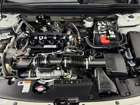 Used 2018 Honda Accord LX image 23