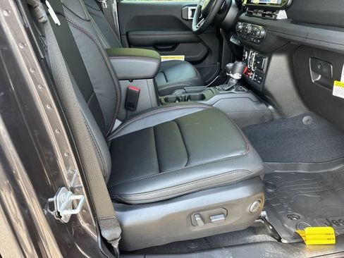 New 2026 Jeep Wrangler Unlimited Rubicon AWD/4WD image 13