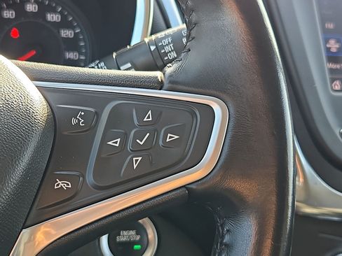 Used 2022 Chevrolet Equinox LT FWD image 19