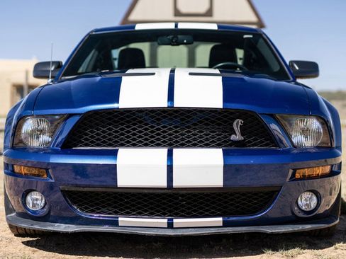 Used 2007 Ford Mustang Shelby GT500 RWD image 11