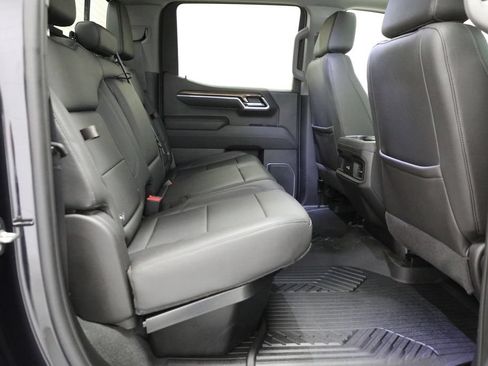 Certified 2022 Chevrolet Silverado 1500 LT Trail Boss w/ LT Trail Boss Premium Package AWD/4WD image 11
