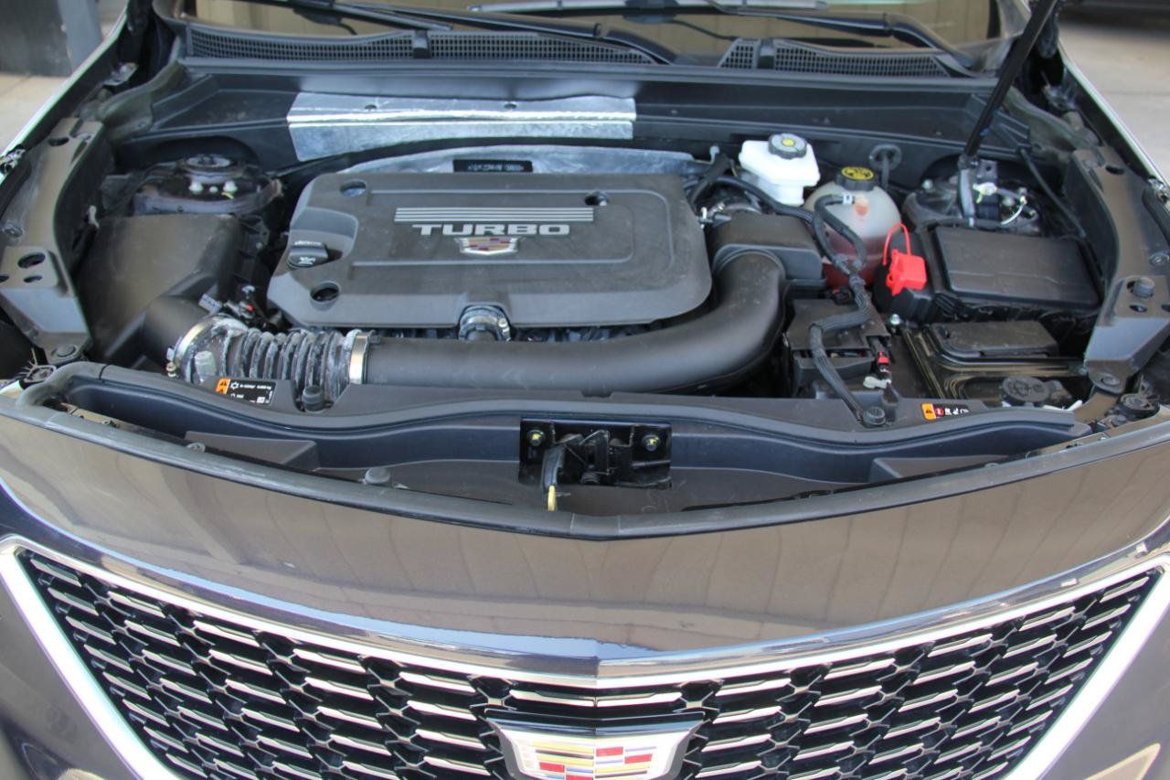 Used 2022 Cadillac XT4 Premium Luxury w/ Driver Awareness Package FWD image 30