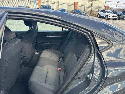 Used 2025 Toyota Camry LE image 24