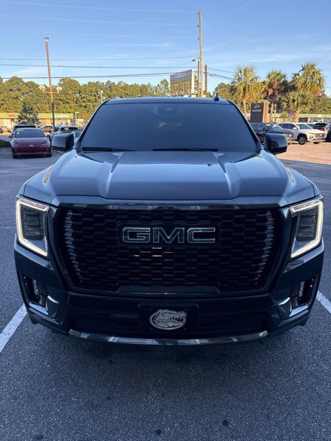 Used 2023 GMC Yukon XL Denali Ultimate AWD/4WD image 1