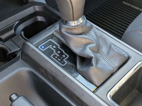 Used 2017 Toyota Tacoma 4x4 Double Cab image 21