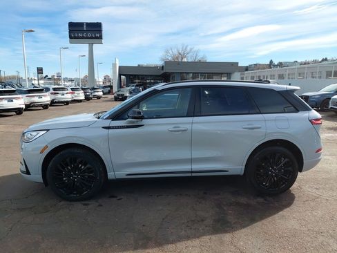 New 2026 Lincoln Corsair Reserve image 4