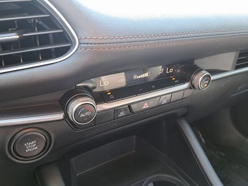 Used 2022 MAZDA MAZDA3 s FWD image 15