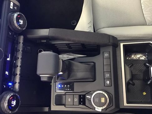 Certified 2025 Toyota Tacoma Limited AWD/4WD image 14