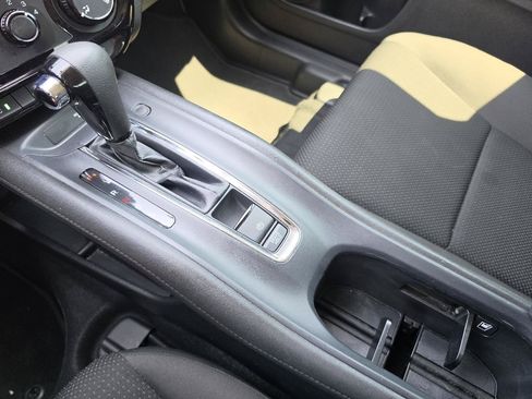Used 2020 Honda HR-V LX image 22