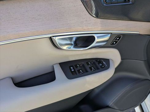 New 2026 Volvo XC90 B6 Ultra image 7