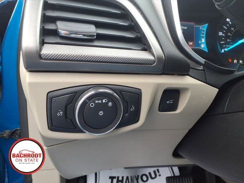 Used 2019 Ford Fusion SE FWD image 17