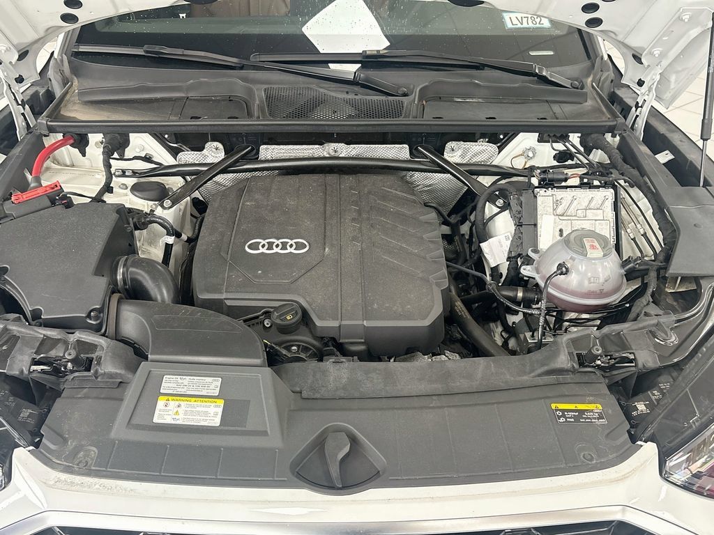 Used 2024 Audi Q5 2.0T Premium w/ Convenience Package AWD/4WD image 45