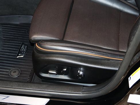 Used 2021 Cadillac CT4 V image 38