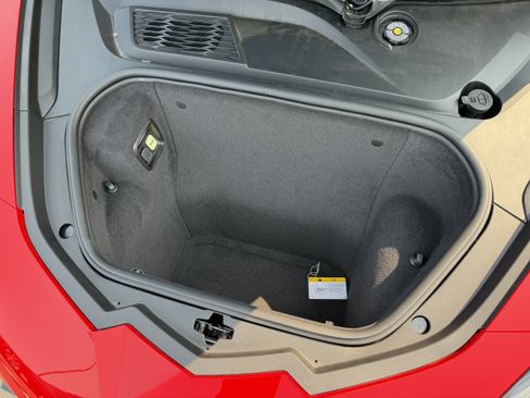 Used 2021 Chevrolet Corvette Stingray Coupe w/ Battery Protection Package RWD image 9