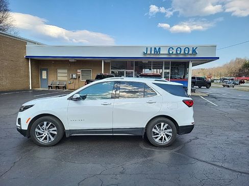 Used 2023 Chevrolet Equinox Premier image 11