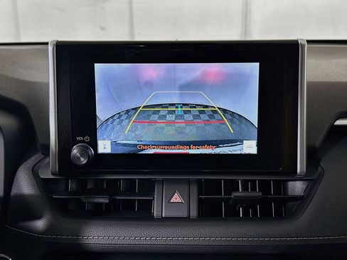Certified 2023 Toyota RAV4 XLE w/ Convenience Package FWD image 25