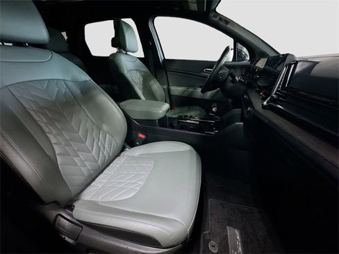Used 2024 Kia Sportage X-Line w/ X-Line Premium Package image 31