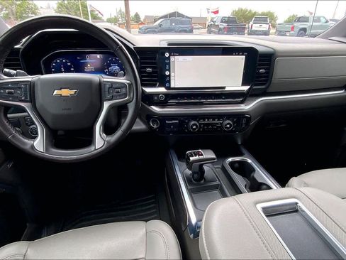 Used 2022 Chevrolet Silverado 1500 LTZ RWD image 16