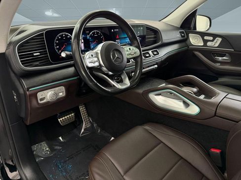 Used 2023 Mercedes-Benz GLS 450 4MATIC w/ AMG Line Exterior image 4