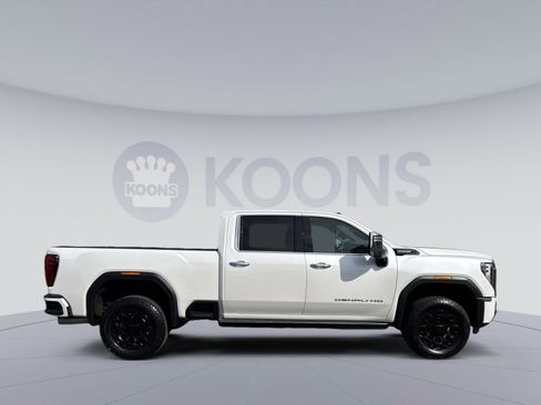 Used 2024 GMC Sierra 2500 Denali Ultimate image 8