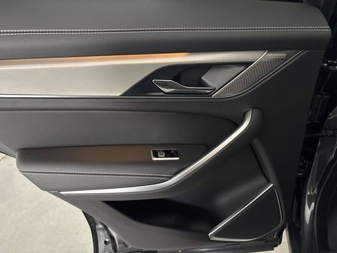 Used 2025 Jaguar F-PACE R-Dynamic S image 27