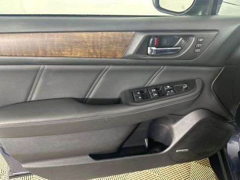 Used 2018 Subaru Outback 2.5i Limited AWD/4WD image 14