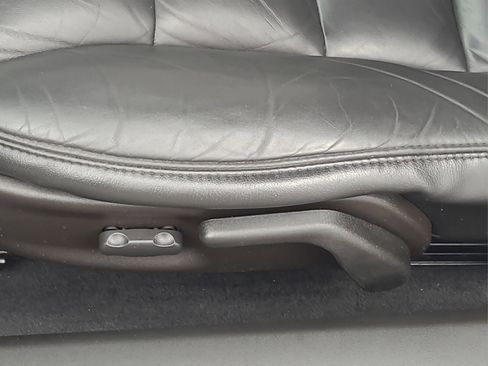 Used 2007 Chevrolet Corvette Coupe image 12