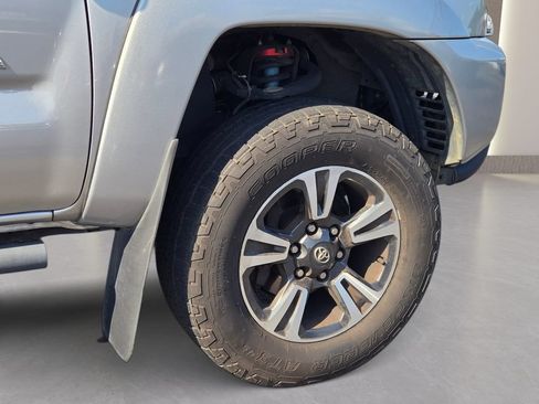 Used 2015 Toyota Tacoma PreRunner w/ TRD Sport Package RWD image 5